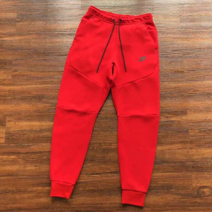 NIKE TECH FLEECE PANTS X UNIVERSITY RED