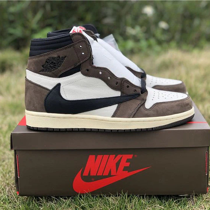 JORDAN 1 RETRO HIGH X TRAVIS SCOTT