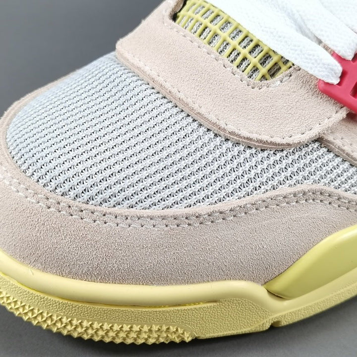 JORDAN 4 X UNION GUAVA ICE