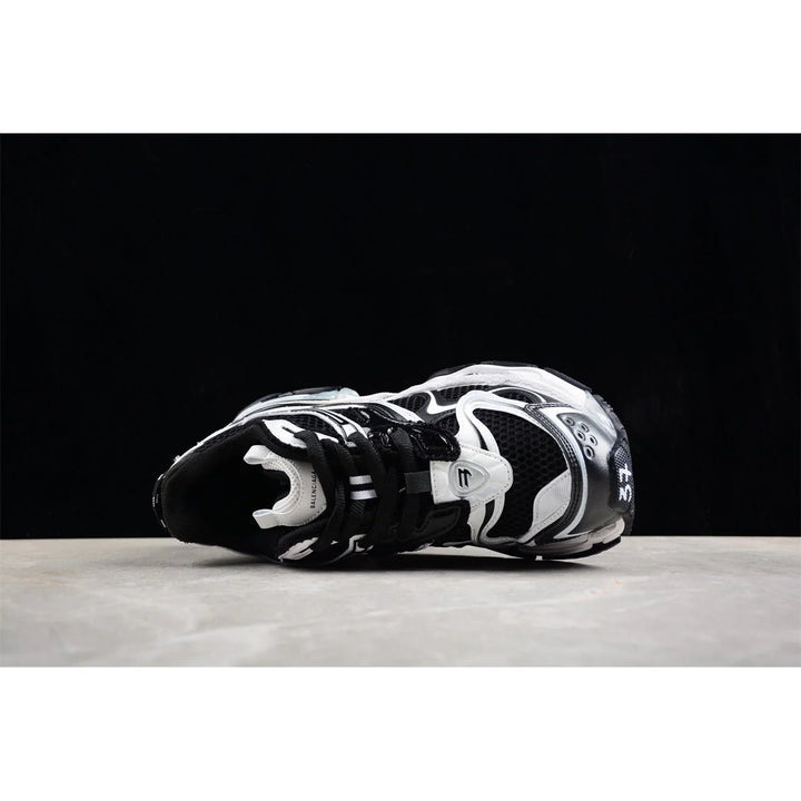 BALENCIAGA RUNNER X BLACK WHITE
