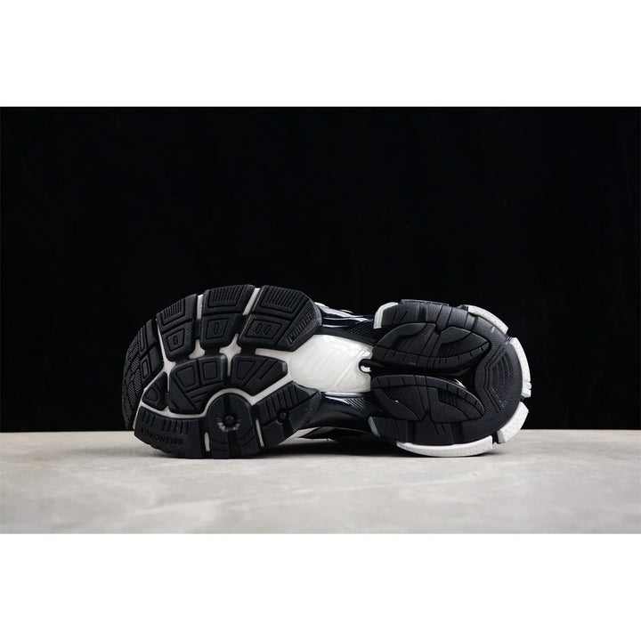 BALENCIAGA RUNNER X BLACK WHITE