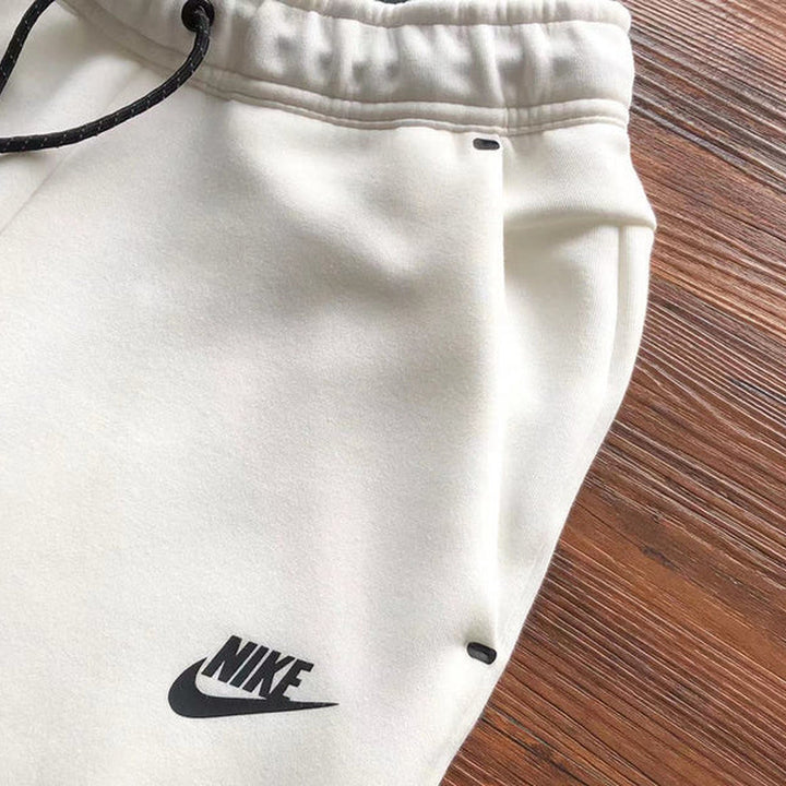 NIKE TECH FLEECE PANTS X WHITE