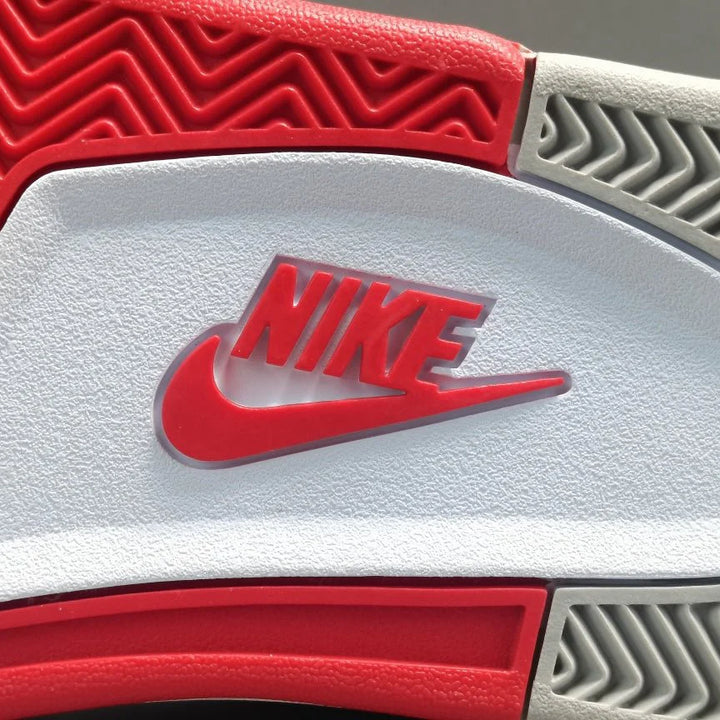 JORDAN 4 X FIRE RED