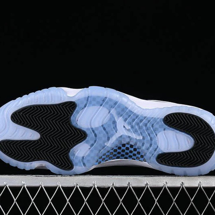 AIR JORDAN 11 LEGEND BLUE WHITE