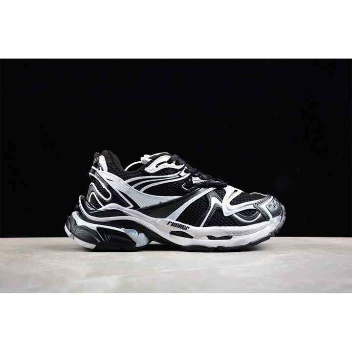 BALENCIAGA RUNNER X BLACK WHITE