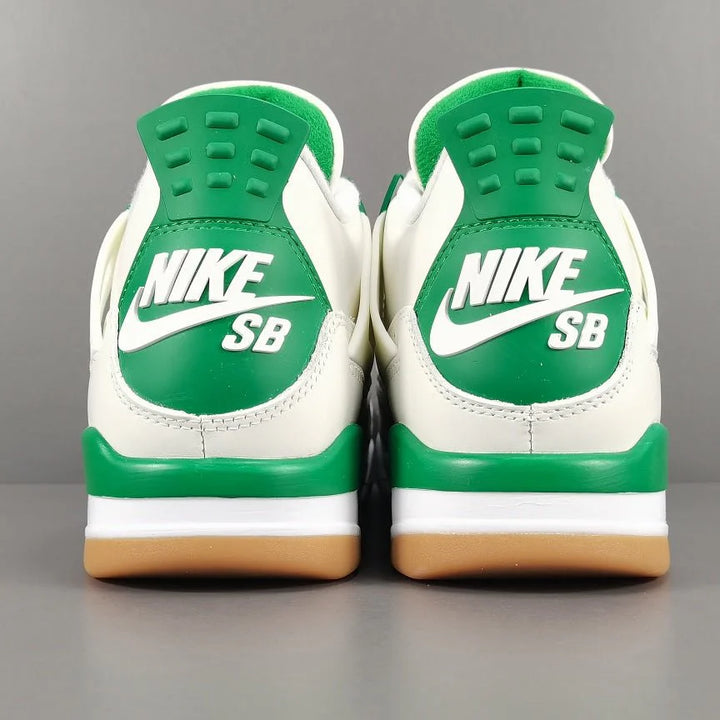JORDAN 4 X PINE GREEN