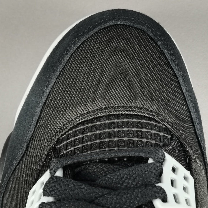 JORDAN 4 X BLACK CANVAS