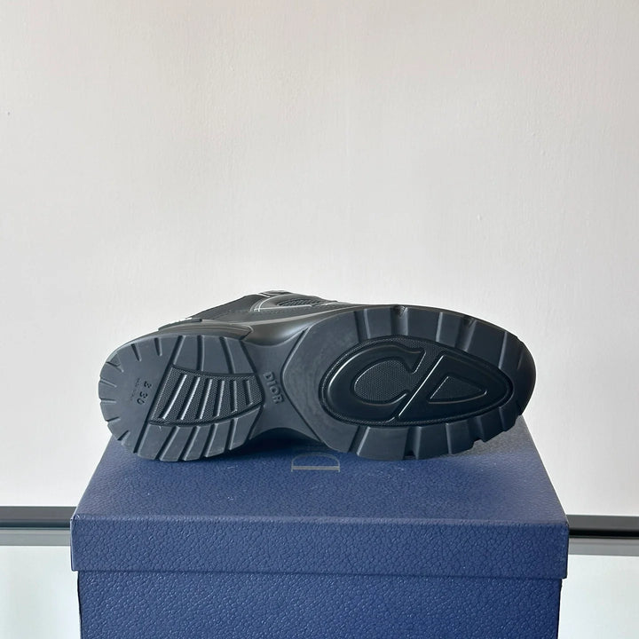 DIOR B30 TRIPLE BLACK