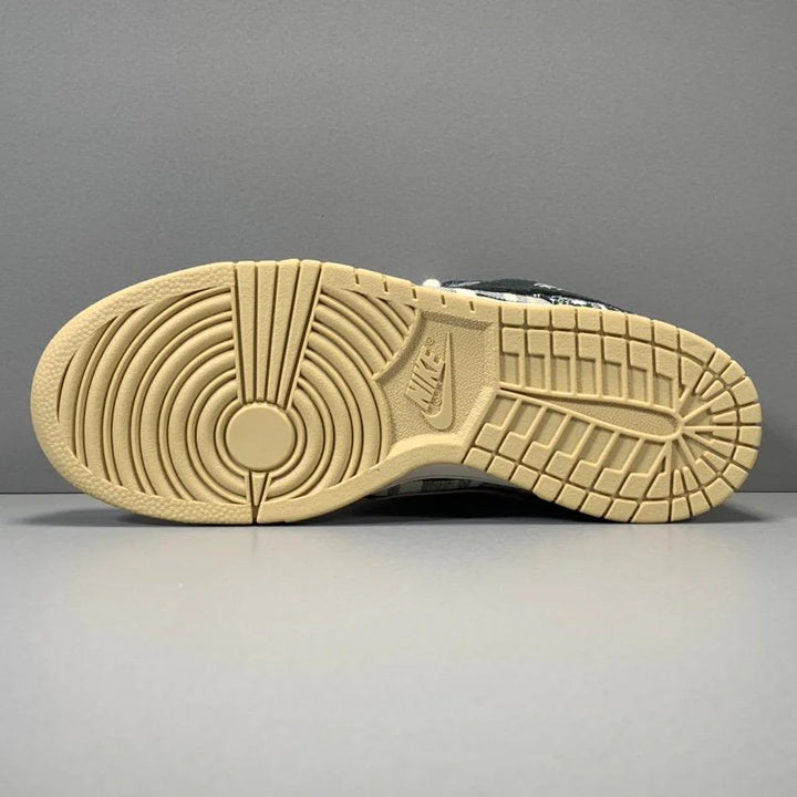 NIKE SB DUNK X TRAVIS SCOTT