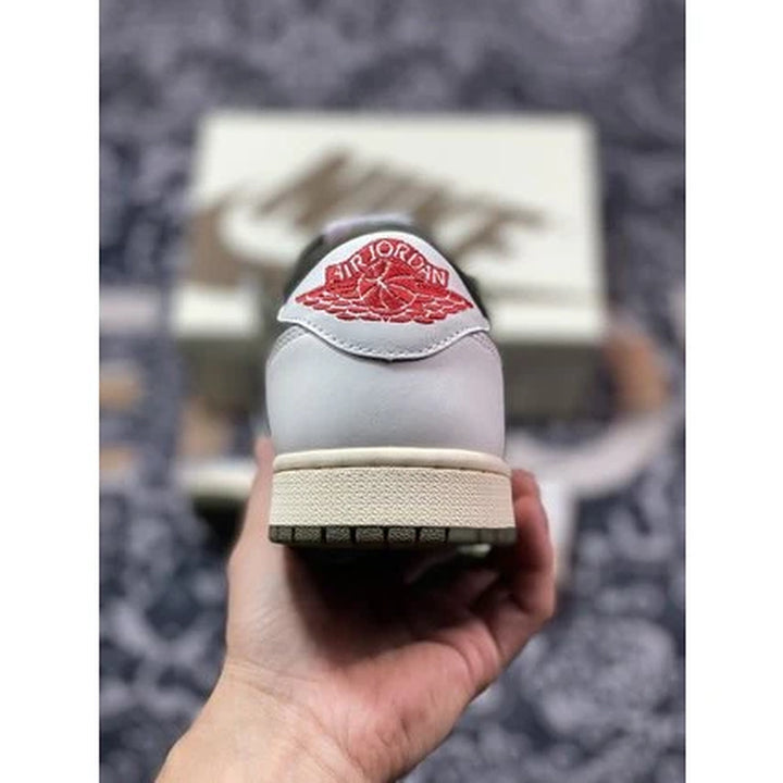 JORDAN 1 LOW X TRAVIS SCOTT MEDIUM OLIVE