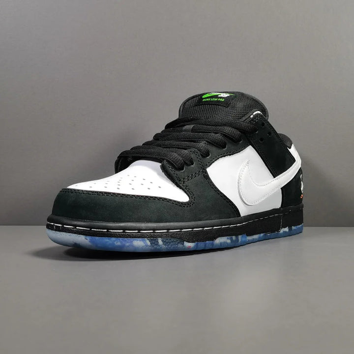NIKE SB DUNK X STAPLE PANDA PIGEON