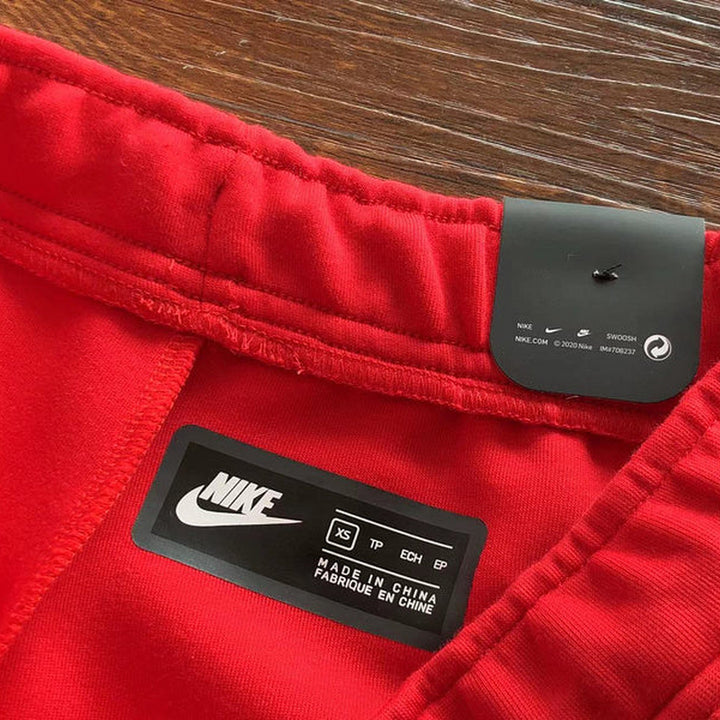 NIKE TECH FLEECE PANTS X UNIVERSITY RED