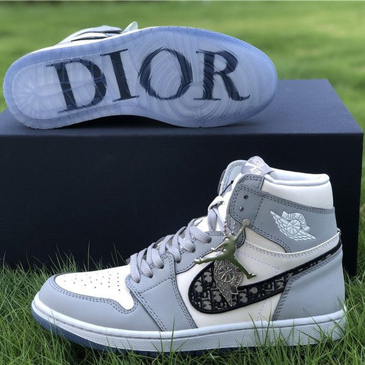 JORDAN 1 RETRO HIGH X DIOR
