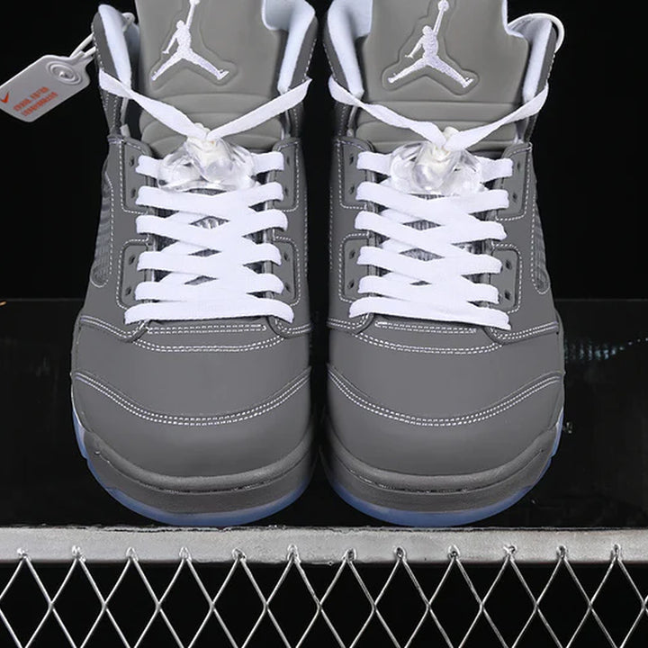 JORDAN 5 X WOLF GREY