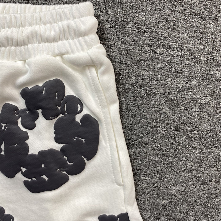 DENIM TEARS COTTON WREATH SHORTS WHITE