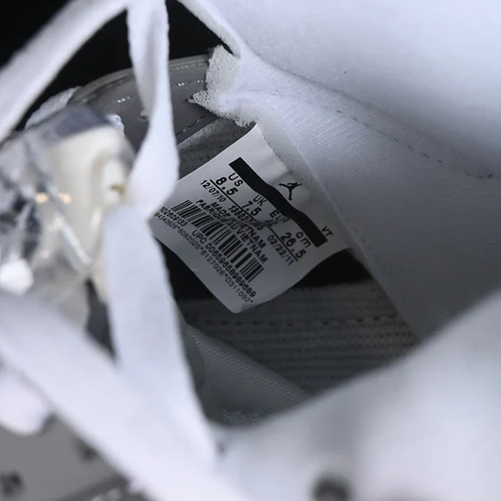 JORDAN 5 X WOLF GREY