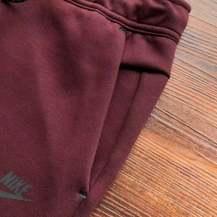 NIKE TECH FLEECE PANTS X BERRY/POMEGRANATE