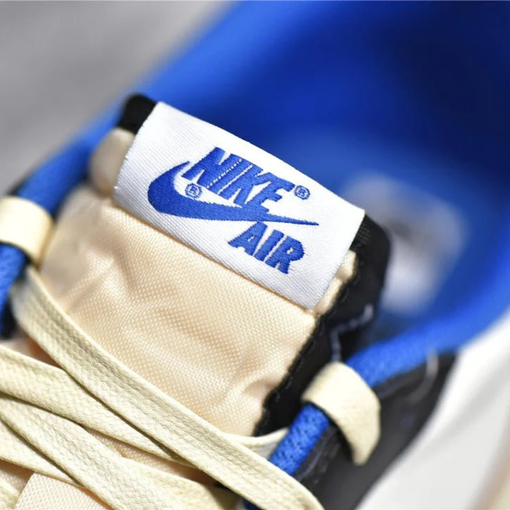 JORDAN 1 LOW X TRAVIS SCOTT FRAGMENT