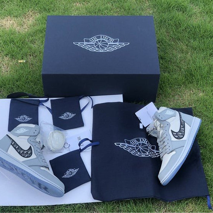 JORDAN 1 RETRO HIGH X DIOR
